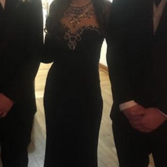 Prom dress, only worn once. Navy blue with diamond - Picture 1 of 2